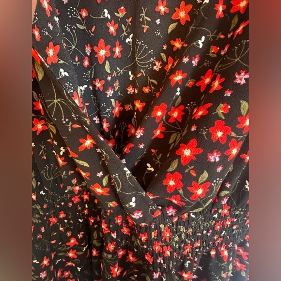 Cleo Petites Women Size XL Floral Midi Dress Black Red White Ruched Waist V Neck - Picture 4 of 6